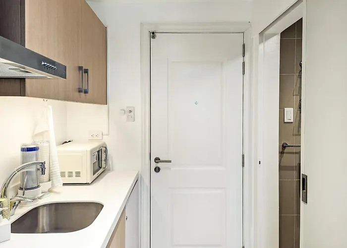 Bright & Cozy In Commonwealth, Up Diliman Apartment Manila