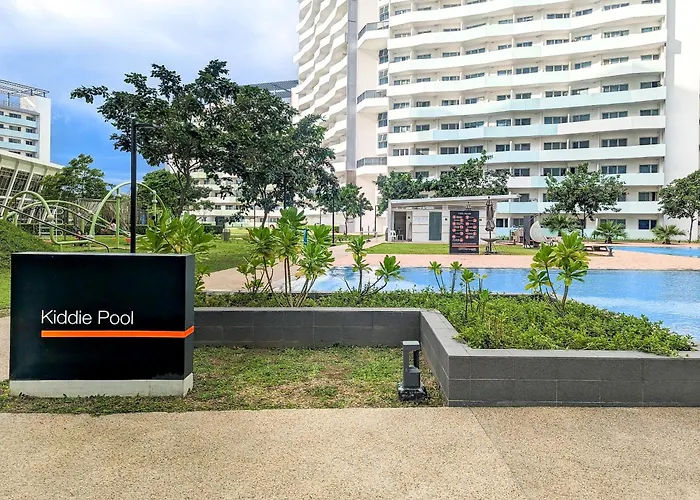Apartment Bright & Cozy In Commonwealth, Up Diliman *